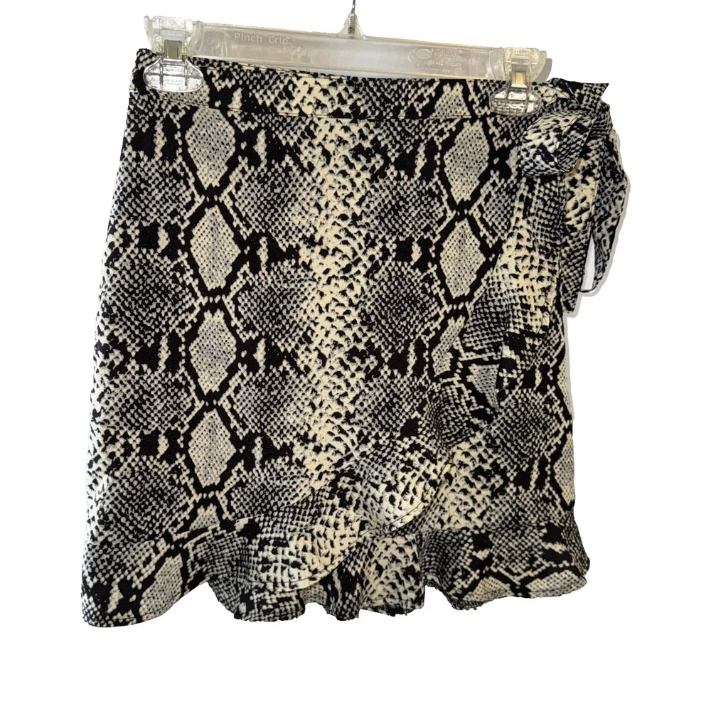 Nasty Gal Snake Yourself At Home Print Wrap Mini Skirt Size US 0